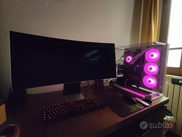 Samsung Odyssey OLED G8 34” Curvo – Perfetto, Gara