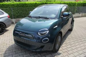 FIAT 500e Camera/Pack Comfort/Navi