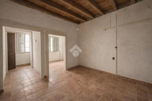 MULTILOCALE A CHIARI