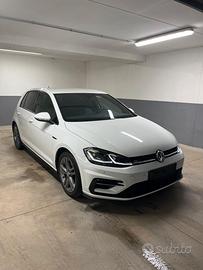 VW Golf 7.5 4motion R-line 2.0 TDI 150cv DSG