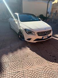 Mercedes-Benz CLA 180 CDI Coupé Sport – 126.000 km