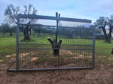 Cancello in ferro massiccio zincato  Grande forma