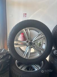 CERCHI VOLKSWAGEN DA 18” + gomme invernali Pirelli