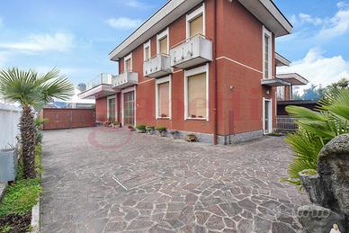 Villa bifamiliare Cabiate [395VRG]