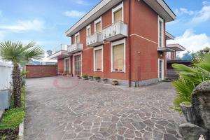 Villa bifamiliare Cabiate [395VRG]