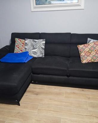 divano con allungabile con  chaise longue