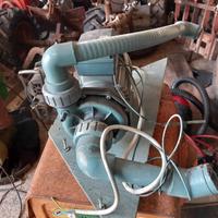 pompa per tirare l'acqua 