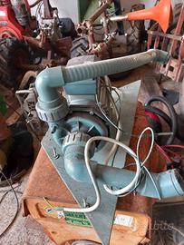 pompa per tirare l'acqua 