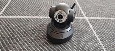 IP CAMERA MOTORIZZATA di  VIDEOSORVEGLIANZA 