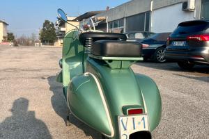 Vespa 125 v31t vacanze romane