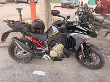 Ducati multistrada V4 s