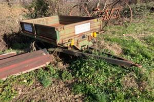 RIMORCHIO AGRICOLO RIBALTABILE