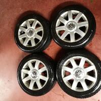 4 cerchi in lega VW con pneumatici invernali