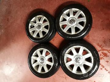 4 cerchi in lega VW con pneumatici invernali