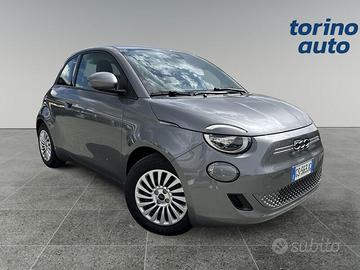 FIAT 500 Action Berlina