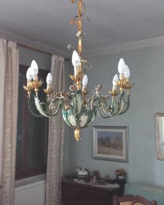 Lampadario in ferro battuto