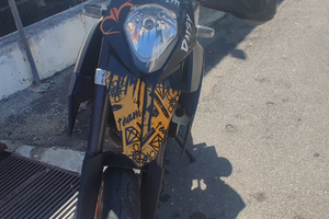 Ktm 690 supermoto A2 leovince 2011