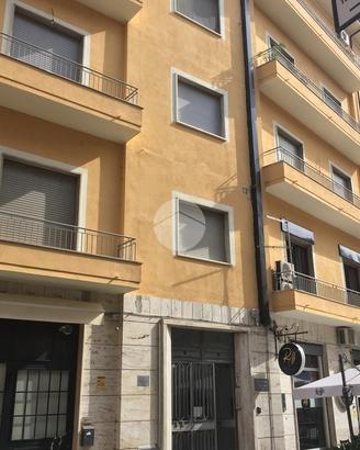 2 LOCALI A COSENZA