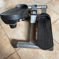 Attrezzo palestra stepper