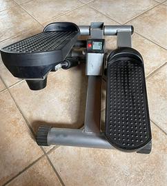 Attrezzo palestra stepper