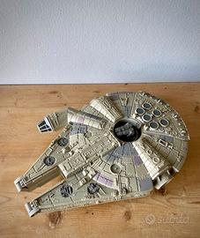 Star Wars MIllenium falcon Lewis galoob toys 1995