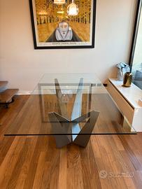 Tavolo in perfette condizioni