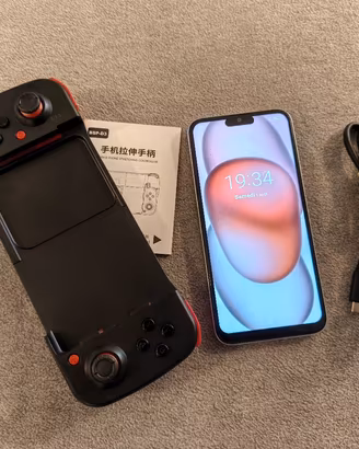 Smartphone Android 10 e dock gaming 