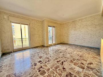 Appartamento di 120 m² con 5 locali e box auto a C