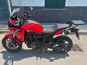 Tracer 7 2025 POKI KM garanzia yamaha. UNICO PROP