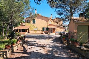 Agriturismo con Piscina