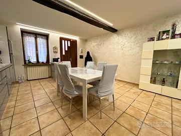 CASA SEMINDIPENDENTE A SAN GERMANO VERCELLESE
