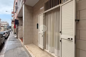 3 LOCALI A MANFREDONIA