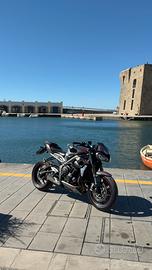 Triumph Street Triple 765 RS - full
