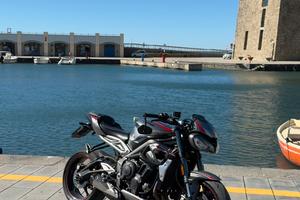 Triumph Street Triple 765 RS - full