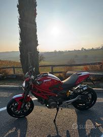 Ducati monster 696 A2