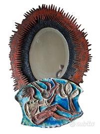 Specchio artistico  con cornice in ceramica