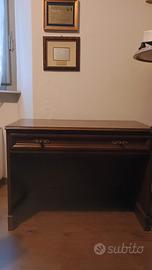 scrittoio in legno massiccio 