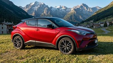 Toyota c-hr hybrid full optional
