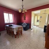 3 LOCALI A VILLAPIANA