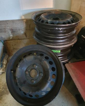 cerchi ferro hyundai i10