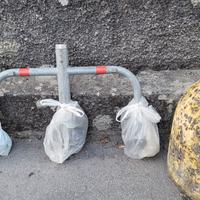 Dissuasore in acciaio posto auto