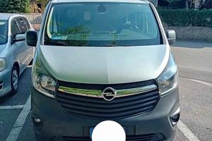 Opel 2016 vivaro biturbo 1.6 6 posti