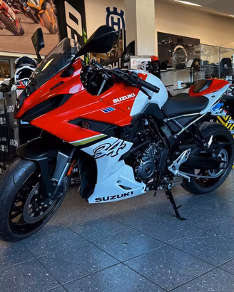 Suzuki GSX-8R SPECIAL EDITION