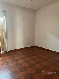 Appartamento INTERAMENTE DA RISTRUTTURARE