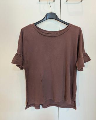 T-shirt Abercrombie con decori sulle maniche