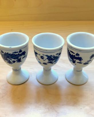 Vecchi bicchierini giapponesi per liquore