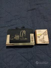 zainetto e portachiavi 