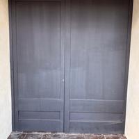 Parete in Acciaio con Porta Blindata – 205x242 cm