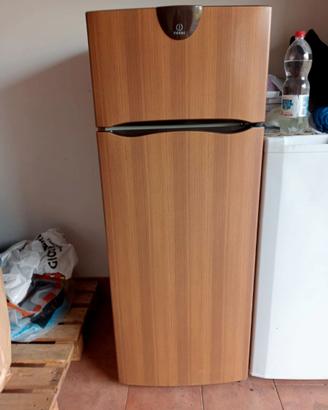 Frigo con freezer INDESIT