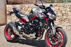 Z900 pari al nuovo 1900 km